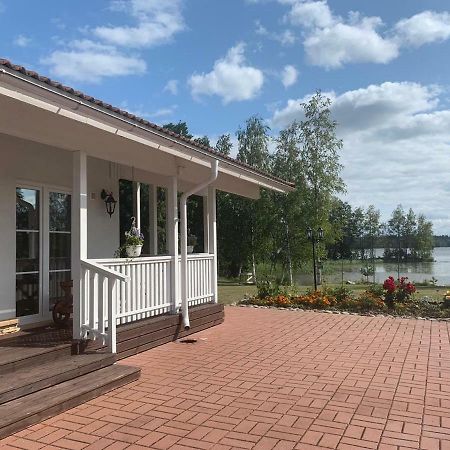 Wonderful Cottage By The Lake Hautjarvi Esterno foto