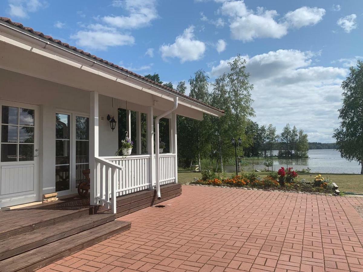 Wonderful Cottage By The Lake Hautjarvi Esterno foto